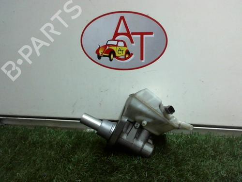 Used Brake master cylinder PEUGEOT 5008 (0U_, 0E_) 1.6 HDi (110 hp) 13276713