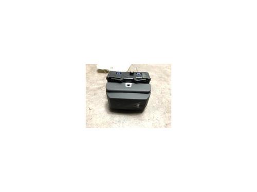 Used Switch RENAULT TWINGO III (BCM_, BCA_) 0.9 TCe 90 (BCM9, BCM2) (90 hp) 20624869