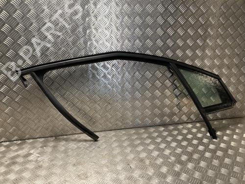 Used Front right quarter glass Front right quarter glass 38757517 38757517