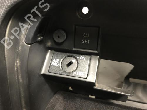 Used Glove box VW GOLF VI (5K1) 1.4 TSI (122 hp) 23035245