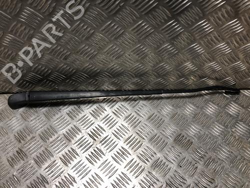 Used Front windshield wiper arm Front windshield wiper arm 37088759 37088759