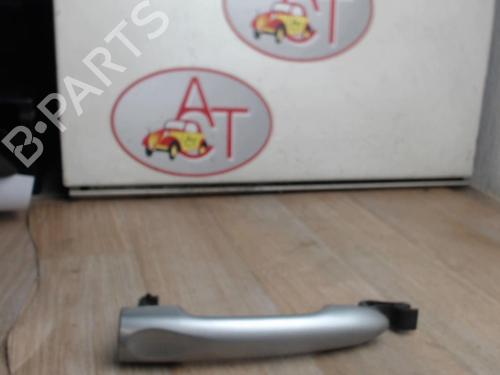 Used Rear left exterior door handle RENAULT MEGANE III Hatchback (BZ0/1_, B3_) 1.9 dCi (BZ0N, BZ0J) (131 hp) 13284480