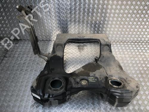 Used Fuel tank VW PASSAT B6 Variant (3C5) 2.0 TDI 16V 4motion (140 hp) 31201996