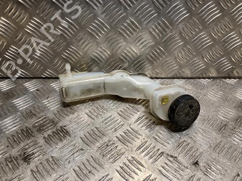 Used Brake fluid reservoir NISSAN QASHQAI I (J10, NJ10) 1.5 dCi (110 hp) 31056681