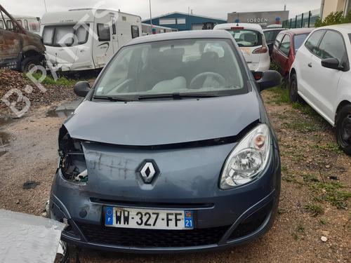 Licence plate light RENAULT TWINGO II (CN0_) 1.5 dCi (CN0E) | BP39206690I40 - Image 13