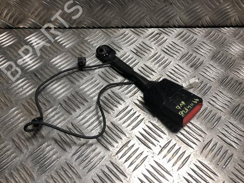 Used Seat buckle Seat buckle BMW 2 Active Tourer (F45) 216 d (116 hp) 35813382 35813382