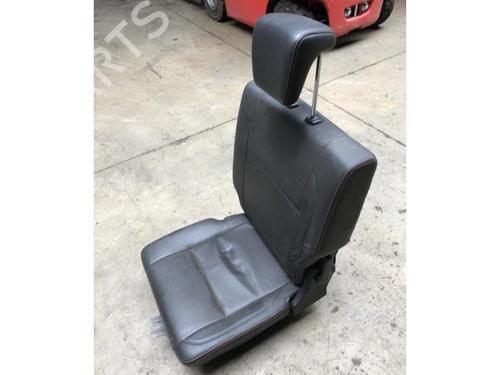 Rear seat SUZUKI GRAND VITARA II (JT, TE, TD) 1.9 DDiS All-wheel Drive (JT419, TD44, JB419WD, JB419XD,... | BP20623095C17 