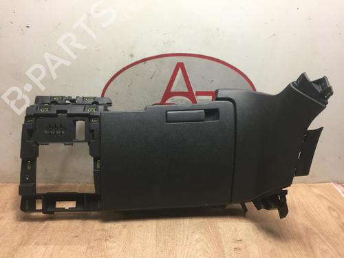 Used Glove box PEUGEOT 3008 I MPV (0U_) 2.0 HDi 150 / BlueHDi 150 (150 hp) 13226678