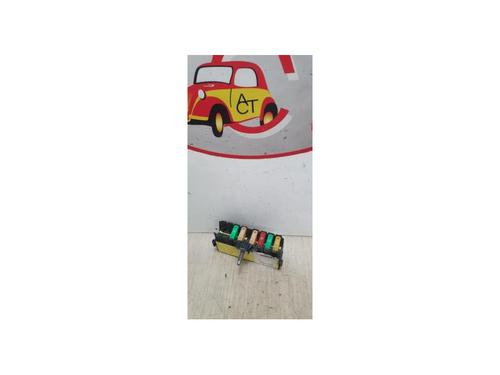 Used Fuse box PEUGEOT 5008 (0U_, 0E_) 1.6 HDi (110 hp) 12972195