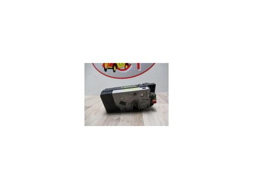Used Front right lock OPEL VIVARO A Van (X83) 2.0 CDTI (F7) (90 hp) 13283839