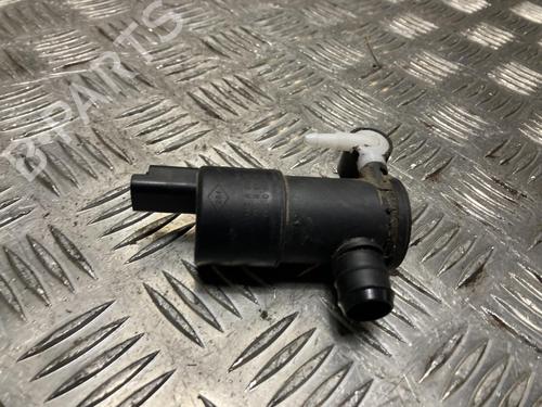 Used Washer pump PEUGEOT 2008 II (UD_, US_, UY_, UJ_, UR_, UC_) 1.5 BlueHDI 100 (102 hp) 31835078