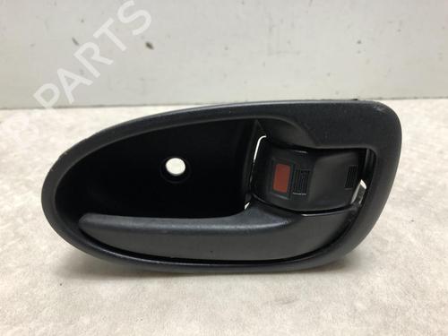 Used Front right interior door handle TOYOTA YARIS (_P9_) 1.3 VVT-i (SCP90_, SCP90R) (87 hp) 20612835