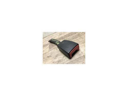 Used Seat buckle VW POLO IV (9N_, 9A_) 1.4 TDI (80 hp) 23872893