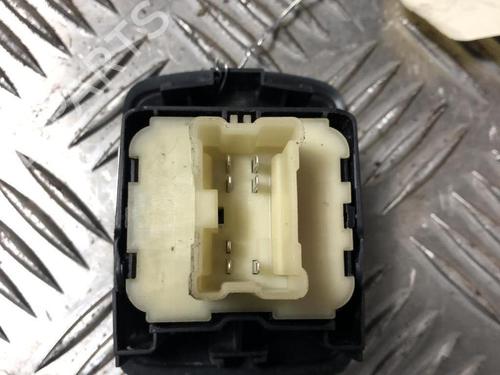 Left front window switch DACIA SANDERO II TCe 90 (B8M1, B8MA, B8AC) | BP31204646I27
