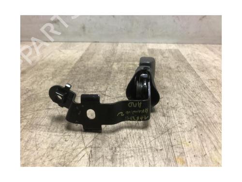 Seat buckle TOYOTA AVENSIS (_T25_) 2.0 D-4D (CDT250_, CDT250R) | BP20625628I32