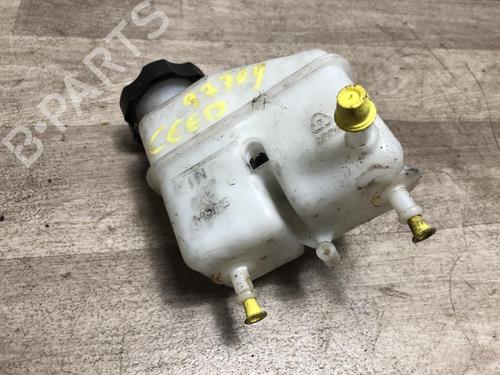 Used Brake master cylinder KIA CEE'D SW (ED) 1.6 CRDi 90 (90 hp) 23871368