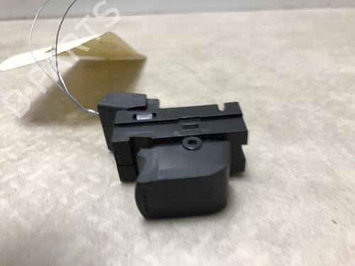 Used Right rear window switch SUZUKI SWIFT III (MZ, EZ) 1.3 (RS413, ZC11S) (92 hp) 20615053