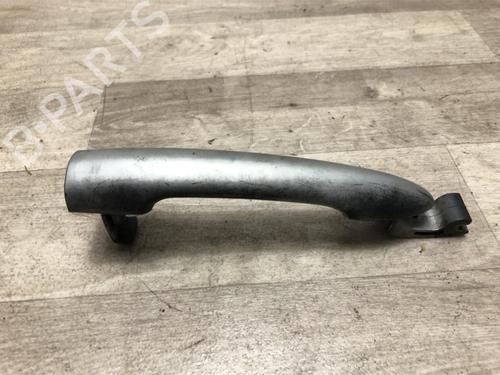 Used Rear left exterior door handle RENAULT CLIO III (BR0/1, CR0/1) 1.5 dCi (BR17, CR17) (86 hp) 13567648