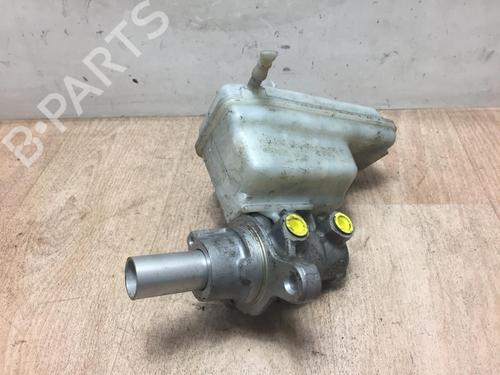 Used Brake master cylinder RENAULT LAGUNA III Grandtour (KT0/1) 2.0 dCi (KT01, KT08, KT09, KT0K, KT12, KT1D, KT1W) (150 hp) 13277311