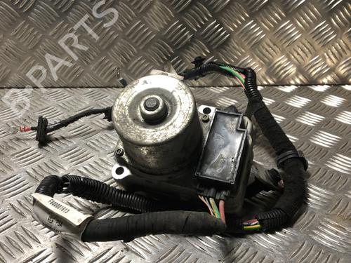 Pompe de direction assistée PEUGEOT 208 I (CA_, CC_) 1.5 BlueHDI 100 (102 hp) 32394461