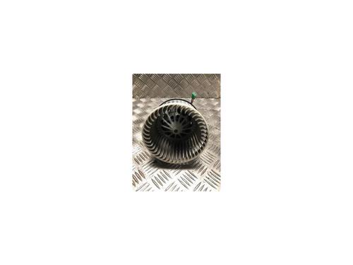 Used Heater blower motor PEUGEOT 308 SW II (LC_, LJ_, LR_, LX_, L4_) 1.5 BlueHDi 100 (102 hp) 30796844