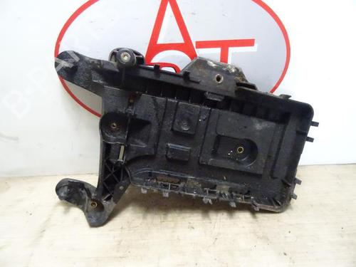 Used Support SKODA OCTAVIA II Combi (1Z5) 1.6 TDI (105 hp) 13132180