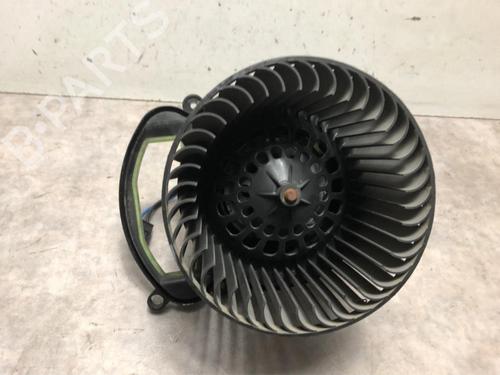 Ventilator motor RENAULT MEGANE IV Hatchback (B9A/M/N_) 1.6 dCi 130 (B9A4) (130 hp) 20620384