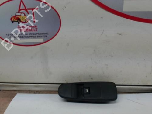 Pulsantiera anteriore destra CITROËN C4 Grand Picasso I (UA_) 1.6 HDi (109 hp) 13266388