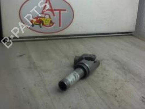 Used Steering column universal joint TOYOTA AVENSIS (_T25_) 2.0 D-4D (ADT250_, ADT250R) (126 hp) 22925657