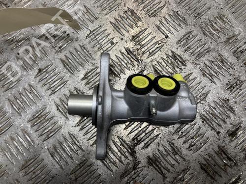 Used Brake master cylinder PEUGEOT 2008 I (CU_) 1.6 BlueHDi 100 (100 hp) 31198557