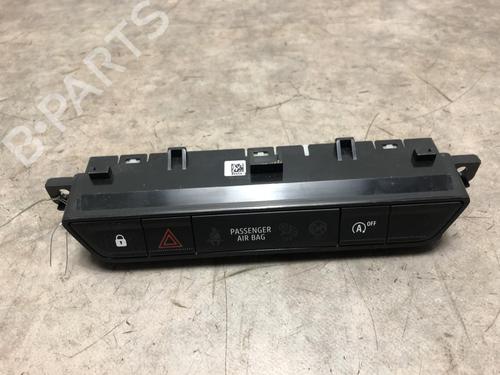 Used Warning switch DACIA SANDERO III 1.0 SCe 65 (67 hp) 19921705