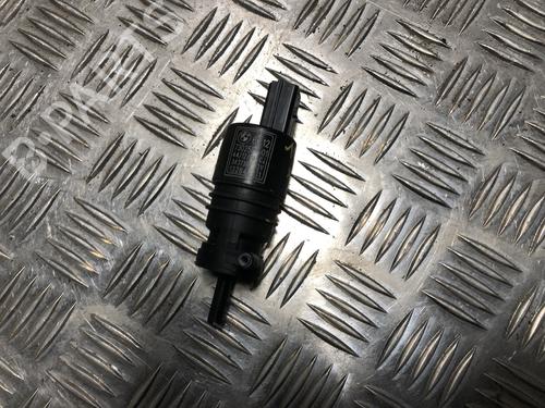 Used Washer pump BMW X1 (E84) xDrive 20 d (163 hp) 31186562
