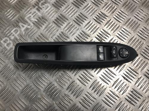 Used Left front window switch Left front window switch DS DS 4 / DS 4 CROSSBACK (NX_) 1.6 BlueHDi 120 (120 hp) 33429578 33429578