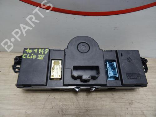 Used Climate control RENAULT CLIO III Grandtour (KR0/1_) 1.5 dCi (KR0F) (86 hp) 13278029