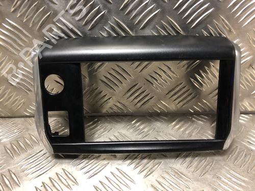 Consola central PEUGEOT 208 I (CA_, CC_) 1.6 HDi / BlueHDi 75 (75 hp) 31198692