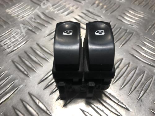 Used Left front window switch RENAULT CLIO III (BR0/1, CR0/1) 1.4 16V (98 hp) 31244520