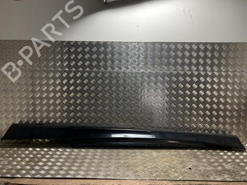 Used Left sideskirt Left sideskirt BMW 1 Convertible (E88) 123 d (204 hp) 40281182 40281182