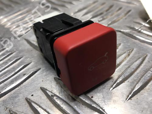 Used Switch PEUGEOT 5008 II (MC_, MJ_, MR_, M4_) 1.5 BlueHDi 130 (MCYHZJ, MCYHZR, MCYHZX) (131 hp) 23037670