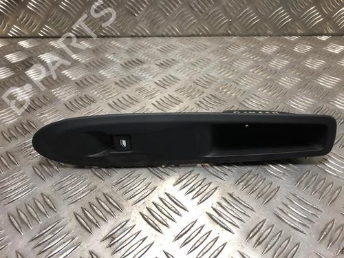 Used Right front window switch DS DS 3 (SA_) 1.2 VTi 82 (SAHMZ6) (82 hp) 31204659