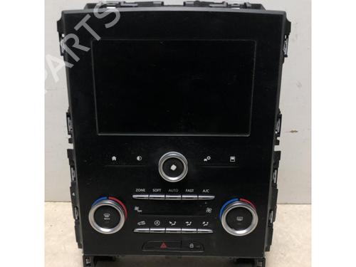 Used Display monitor RENAULT MEGANE IV Hatchback (B9A/M/N_) 1.2 TCe 130 (B9MR) (130 hp) 23186599