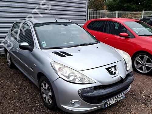 Brugte PEUGEOT 206+ (2L_, 2M_) 1.4 HDi eco 70 4755676