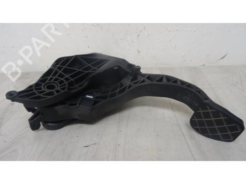 koblingspedal SEAT IBIZA IV ST (6J8, 6P8) 1.6 TDI (90 hp) 25297551