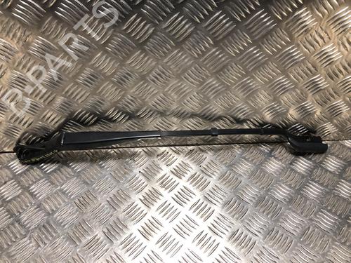 Used Front windshield wiper arm PEUGEOT 3008 II SUV (MC_, MR_, MJ_, M4_) 1.5 BlueHDi 130 (131 hp) 25307125