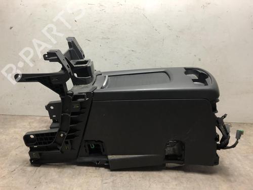 Midtkonsoll PEUGEOT 5008 (0U_, 0E_) 1.6 HDi (112 hp) 31199178