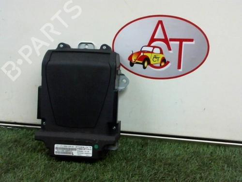 Used Display monitor PEUGEOT 5008 (0U_, 0E_) 2.0 HDi (163 hp) 13135330