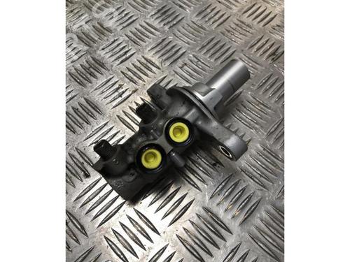 Brake master cylinder PEUGEOT 5008 II (MC_, MJ_, MR_, M4_) 2.0 BlueHDi 150 (MJAHXW, MJAHXH, MJAHXN, MJAHXV, MJAHXG) | BP27557630M77 