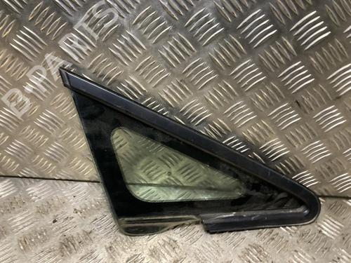 Vitre de custode avant droite Vitre de custode avant droite HONDA CIVIC VIII Saloon (FD, FA) 1.3 IMA (FA3, FD3) (95 hp) 33917444 33917444