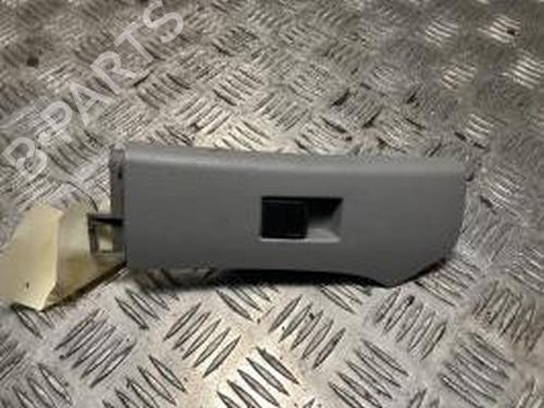 Used Right front window switch TOYOTA YARIS (_P9_) 1.4 D-4D (NLP90_, NLP90R) (90 hp) 30703095