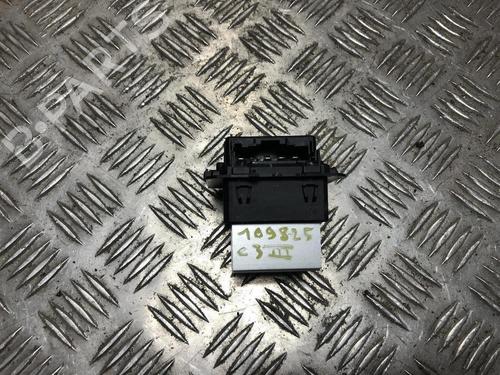 Used Heater resistor CITROËN C3 III (SX) 1.2 VTi 82 (82 hp) 31204135