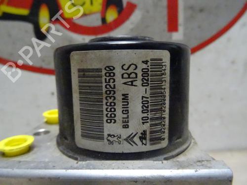 Used ABS pump CITROËN C3 Picasso (SH_) 1.6 HDI 90 (92 hp) 13292601